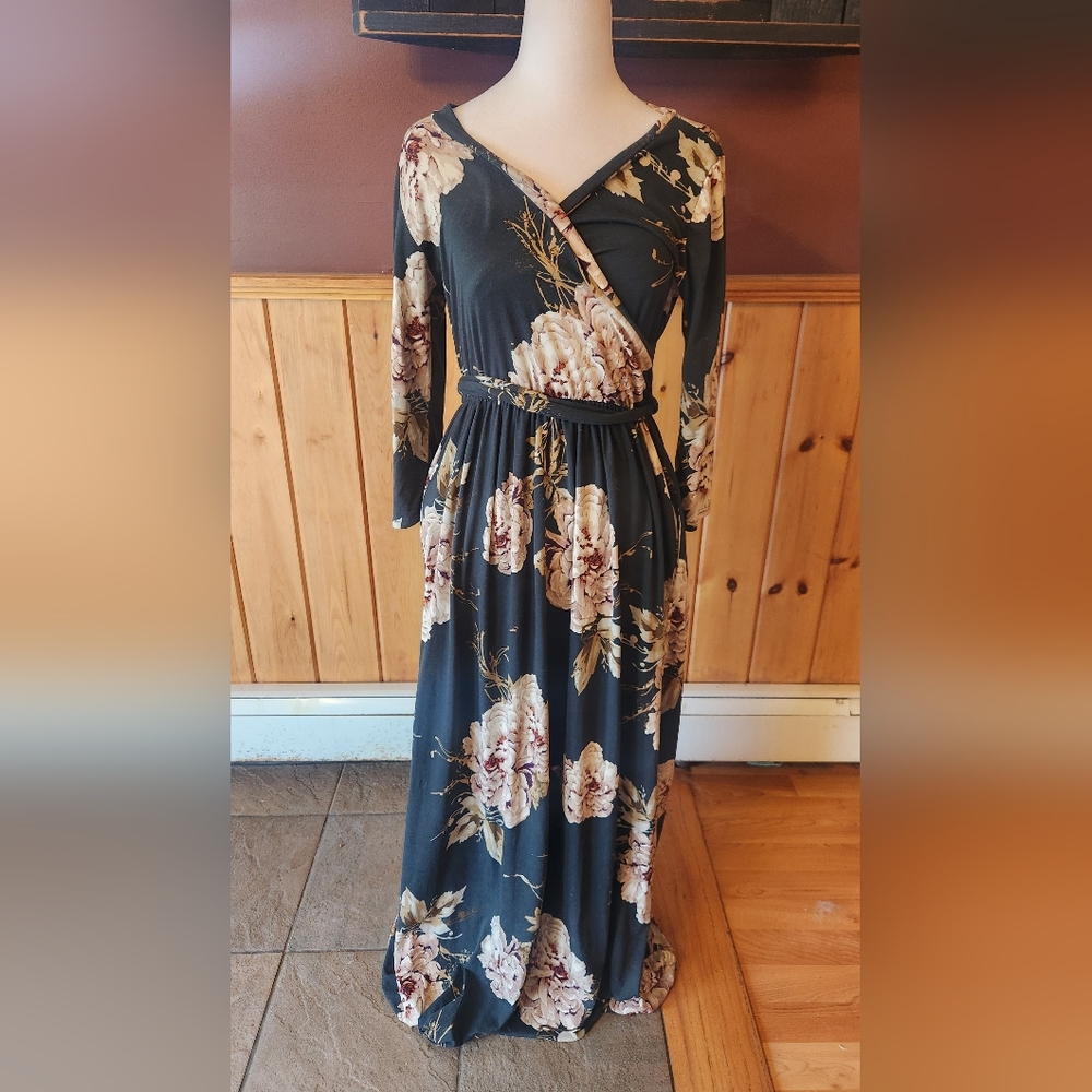Flamingo Floral Maxi Wrap Dress Tie in Back Long Sleeve Forest Green Small